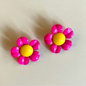 Vintage 90s Colorful Fuschia/Yellow Flower Earrings